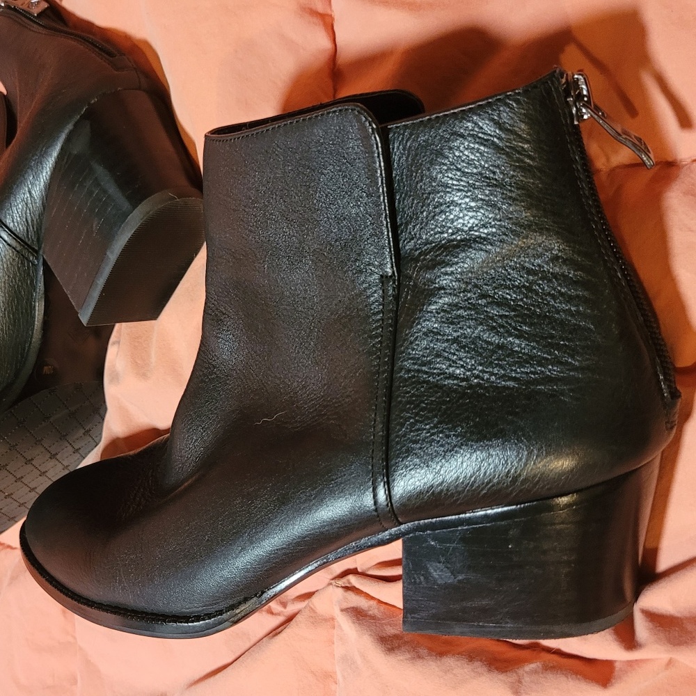 Antonio Melani Black leather boots Amazing Deal! Like new.